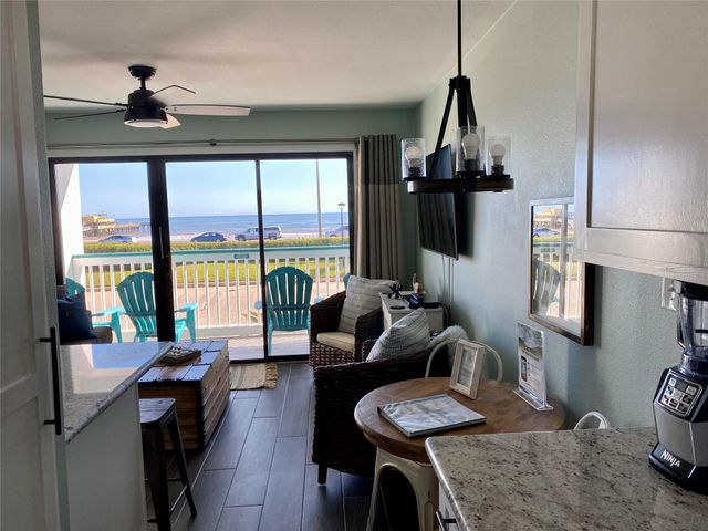 6102 Seawall Boulevard 150, Galveston, TX 77551