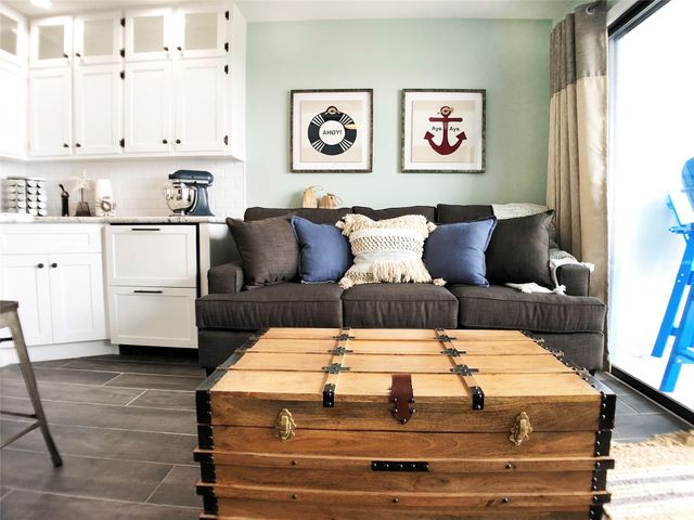 6102 Seawall Boulevard 150, Galveston, TX 77551