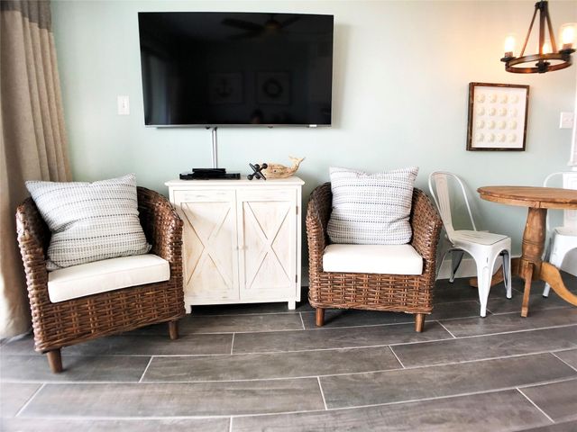 6102 Seawall Boulevard 150, Galveston, TX 77551