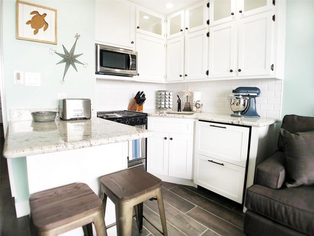 6102 Seawall Boulevard 150, Galveston, TX 77551