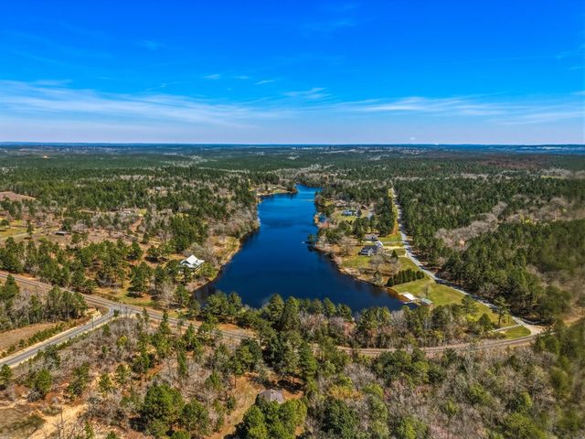 167 Lambert Lake Estates, Box Springs, GA 31801