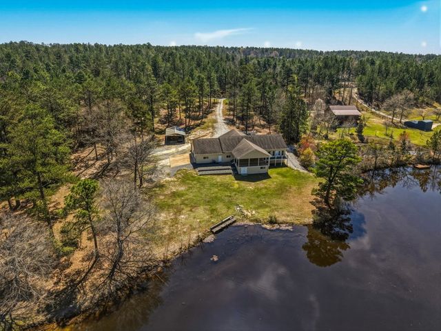 167 Lambert Lake Estates, Box Springs, GA 31801