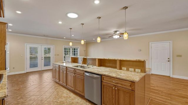 167 Lambert Lake Estates, Box Springs, GA 31801