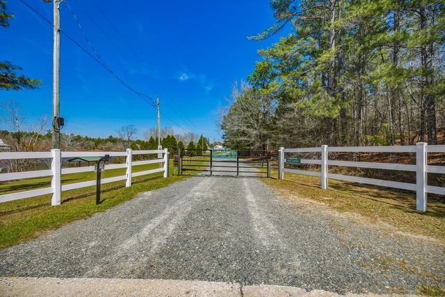 167 Lambert Lake Estates, Box Springs, GA 31801