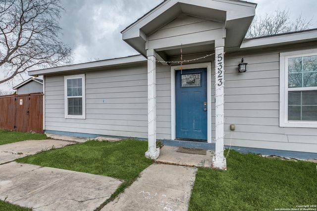 5323 War Cloud Dr, San Antonio, TX 78242