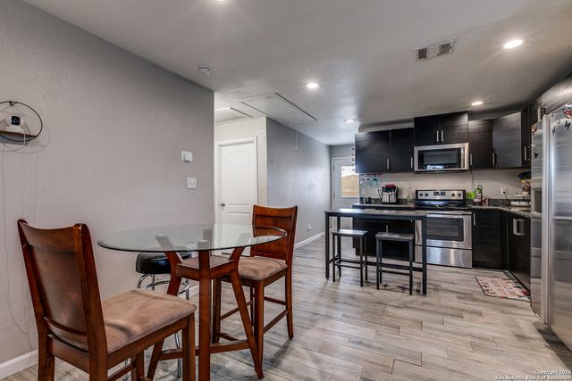 5323 War Cloud Dr, San Antonio, TX 78242