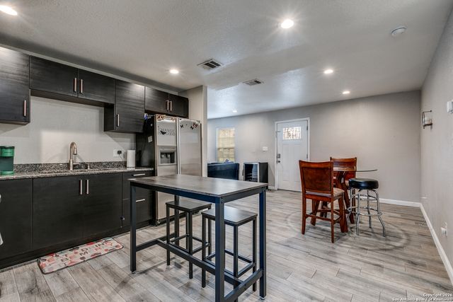 5323 War Cloud Dr, San Antonio, TX 78242