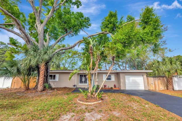 7420 DR MARTIN LUTHER KING JR STREET N, St Petersburg, FL 33702