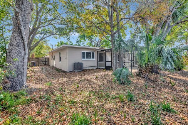 7420 DR MARTIN LUTHER KING JR STREET N, St Petersburg, FL 33702