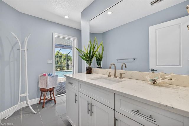 1229 El Dorado PKWY E, Cape Coral, FL 33904