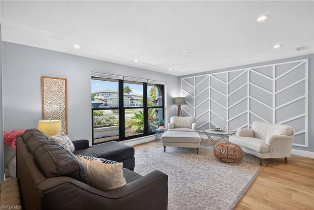 1229 El Dorado PKWY E, Cape Coral, FL 33904