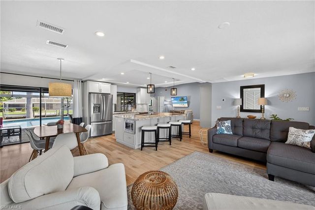 1229 El Dorado PKWY E, Cape Coral, FL 33904