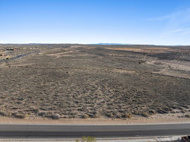 2113 Autumn Sage Avenue NE, Rio Rancho, NM 87144