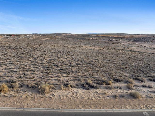 2113 Autumn Sage Avenue NE, Rio Rancho, NM 87144