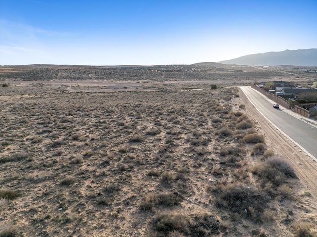 2113 Autumn Sage Avenue NE, Rio Rancho, NM 87144