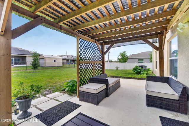 215 Friendly Street, Palm Bay, FL 32908