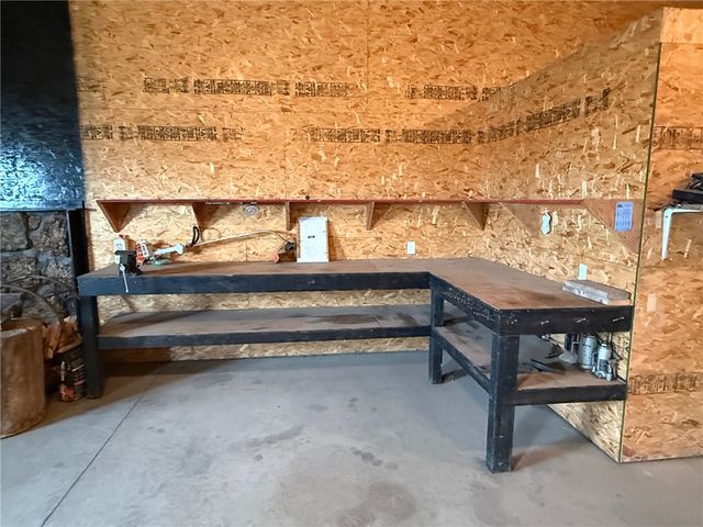 2453 N 14th Road, Worden, MT 59088