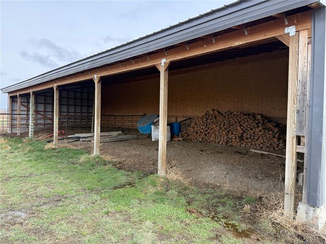 2453 N 14th Road, Worden, MT 59088