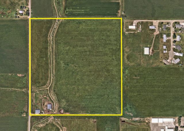 2453 N 14th Road, Worden, MT 59088