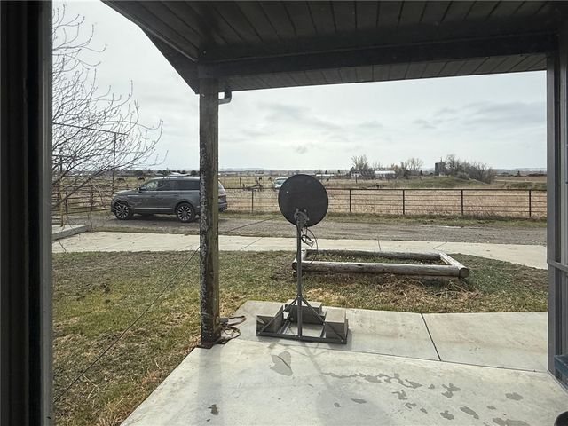 2453 N 14th Road, Worden, MT 59088
