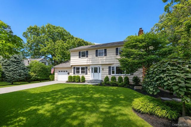 6 Crown Hill Road, Northport, NY 11768