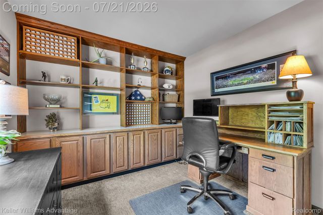 49276 Harvest Drive, Plymouth Charter Township, MI 48170