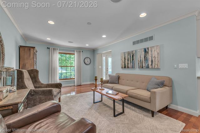 49276 Harvest Drive, Plymouth Charter Township, MI 48170
