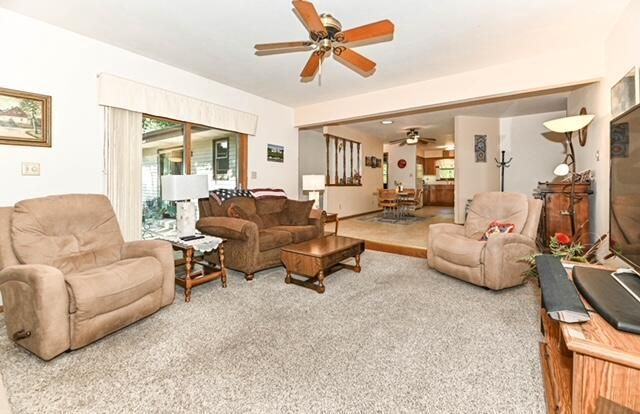 2120 Autumn DRIVE, Racine, WI 53402