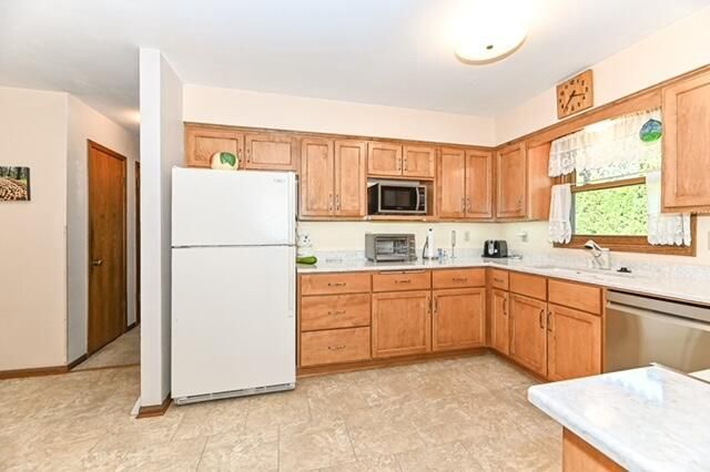 2120 Autumn DRIVE, Racine, WI 53402