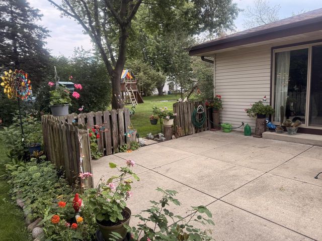 2120 Autumn DRIVE, Racine, WI 53402