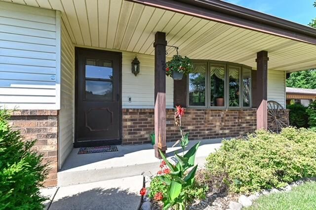 2120 Autumn DRIVE, Racine, WI 53402