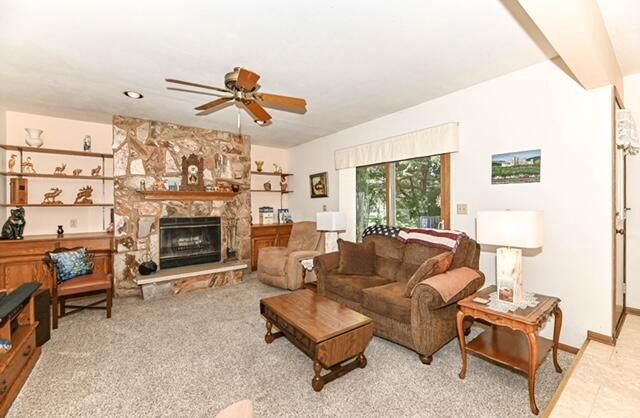 2120 Autumn DRIVE, Racine, WI 53402