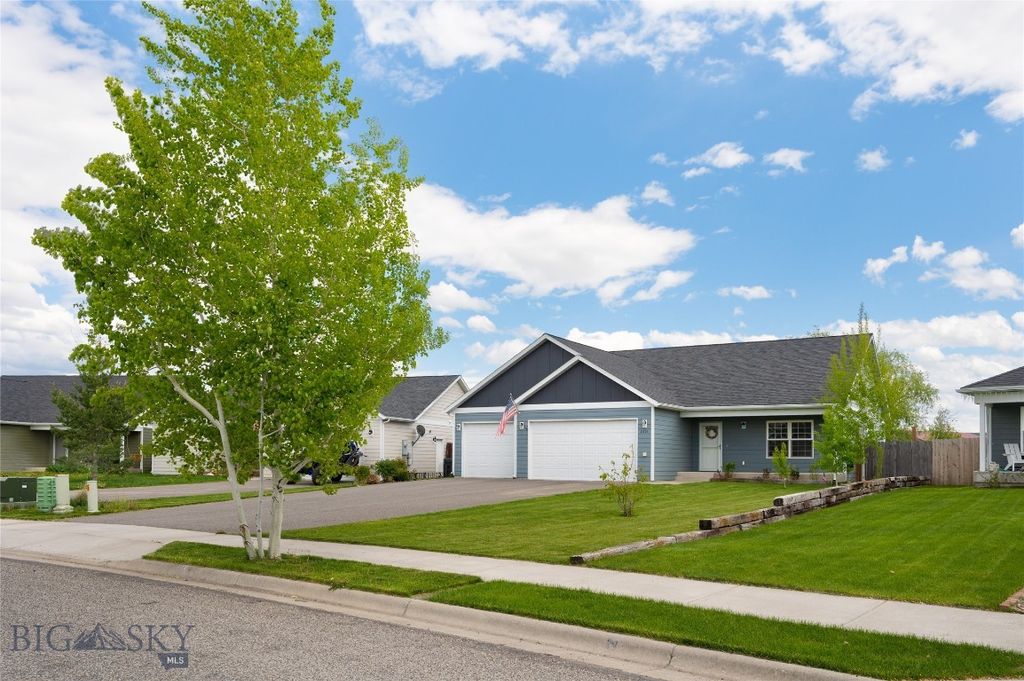 2206 Sturnella Lane, Belgrade, MT 59714