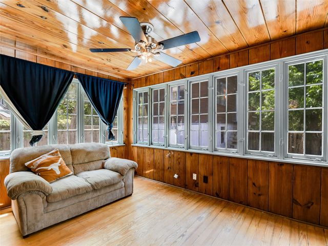 2304 Longview ST, Austin, TX 78705