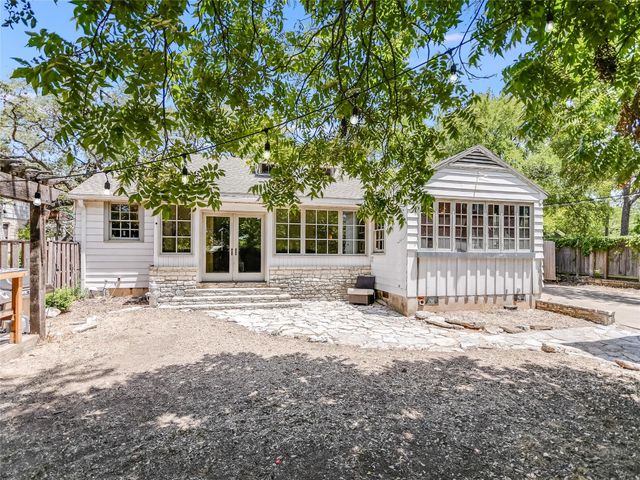 2304 Longview ST, Austin, TX 78705