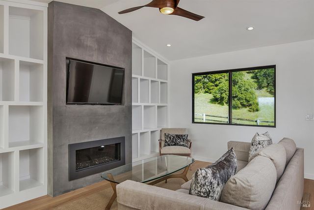 2700 Geysers Rd, Geyserville, CA 95441