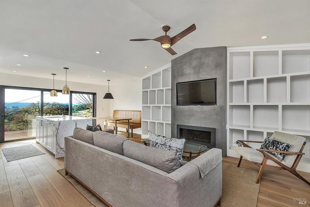 2700 Geysers Rd, Geyserville, CA 95441