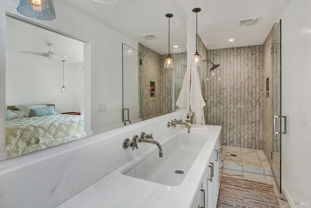 2700 Geysers Rd, Geyserville, CA 95441