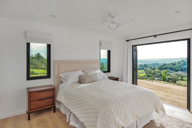 2700 Geysers Rd, Geyserville, CA 95441