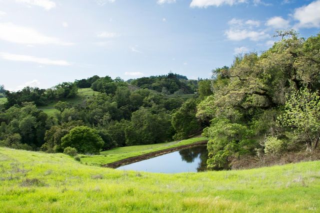 2700 Geysers Rd, Geyserville, CA 95441