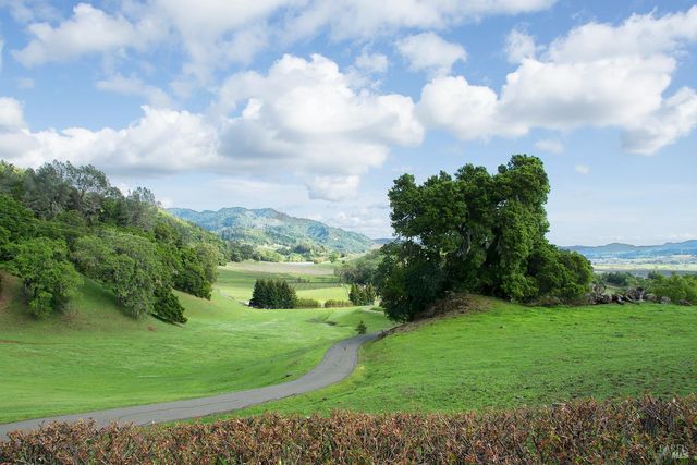 2700 Geysers Rd, Geyserville, CA 95441