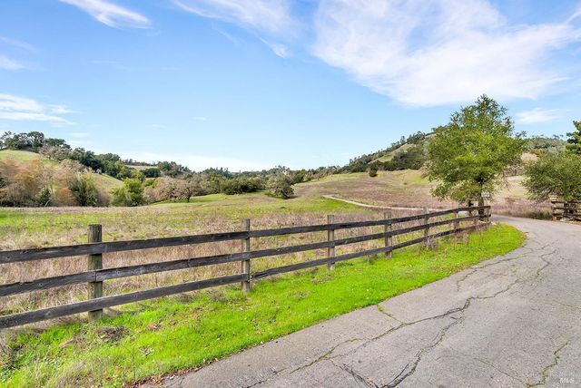 2700 Geysers Rd, Geyserville, CA 95441