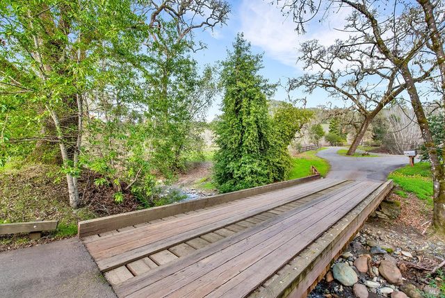 2700 Geysers Rd, Geyserville, CA 95441