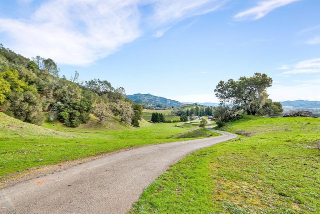 2700 Geysers Rd, Geyserville, CA 95441
