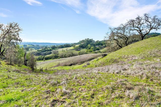 2700 Geysers Rd, Geyserville, CA 95441
