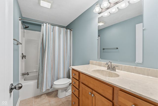 3409 Grant Court, Columbus, IN 47203