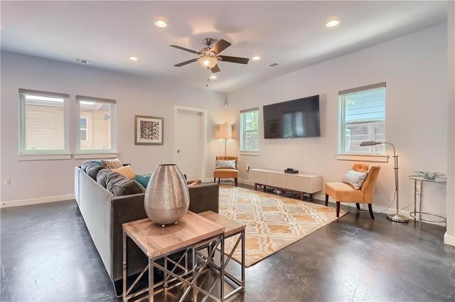 900 Capitol CT, Austin, TX 78756