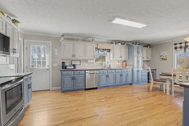 48 Fox Run Ln, Carthage, TN 37030