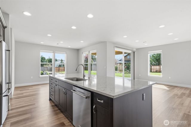 35 Viking Way, Sequim, WA 98382