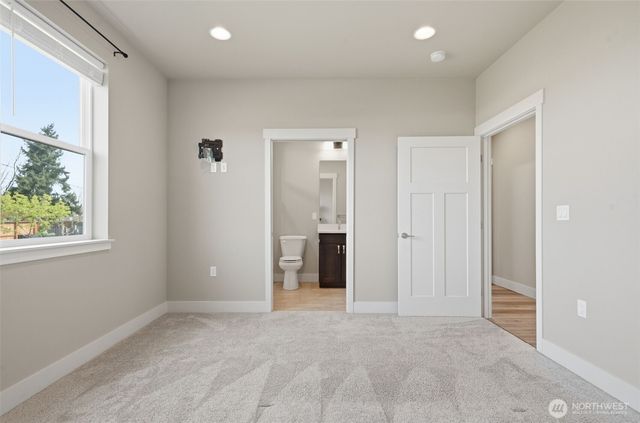 35 Viking Way, Sequim, WA 98382